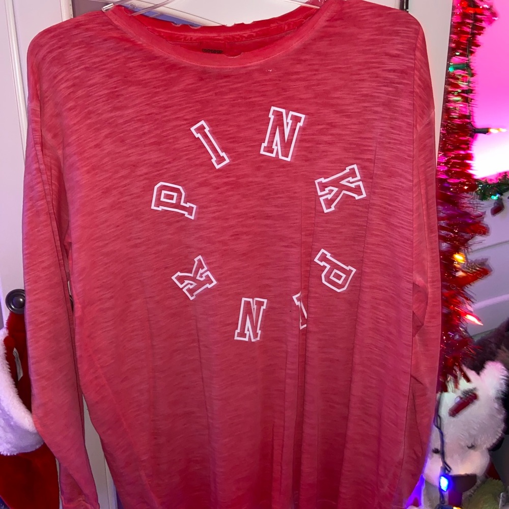 Victoria Secret PINK long sleeve t-shirt🧚🏻‍♀️
